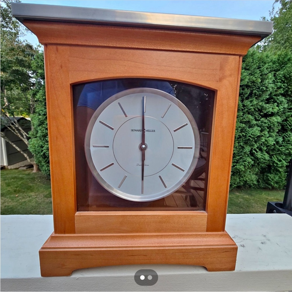 HOWARD MILLER Urban Mantel Clock Model 630-159. Like New 🔥